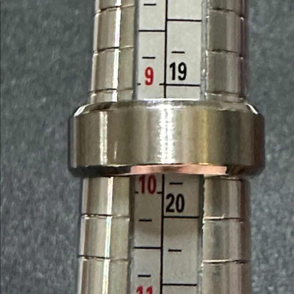 Silver-Tone Polished Beveled Edge Brushed Finish Band Ring Unisex NEW